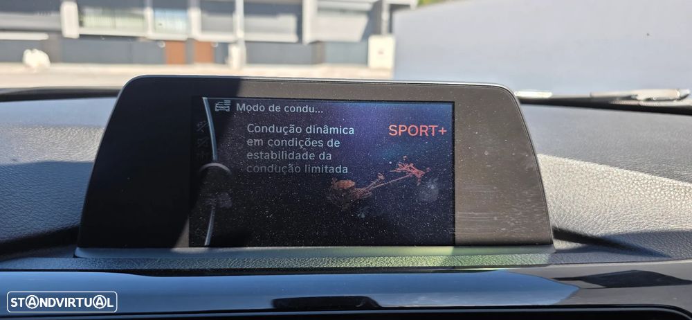 BMW 320 d Aut. Sport Line - 10