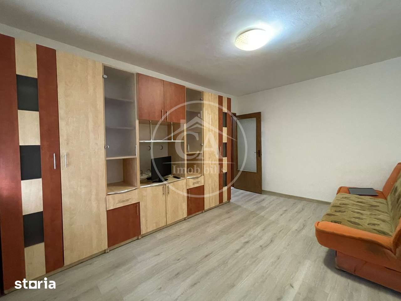 Apartament de vânzare cu 2 camere în zona Rogerius, Oradea — fotografia 1