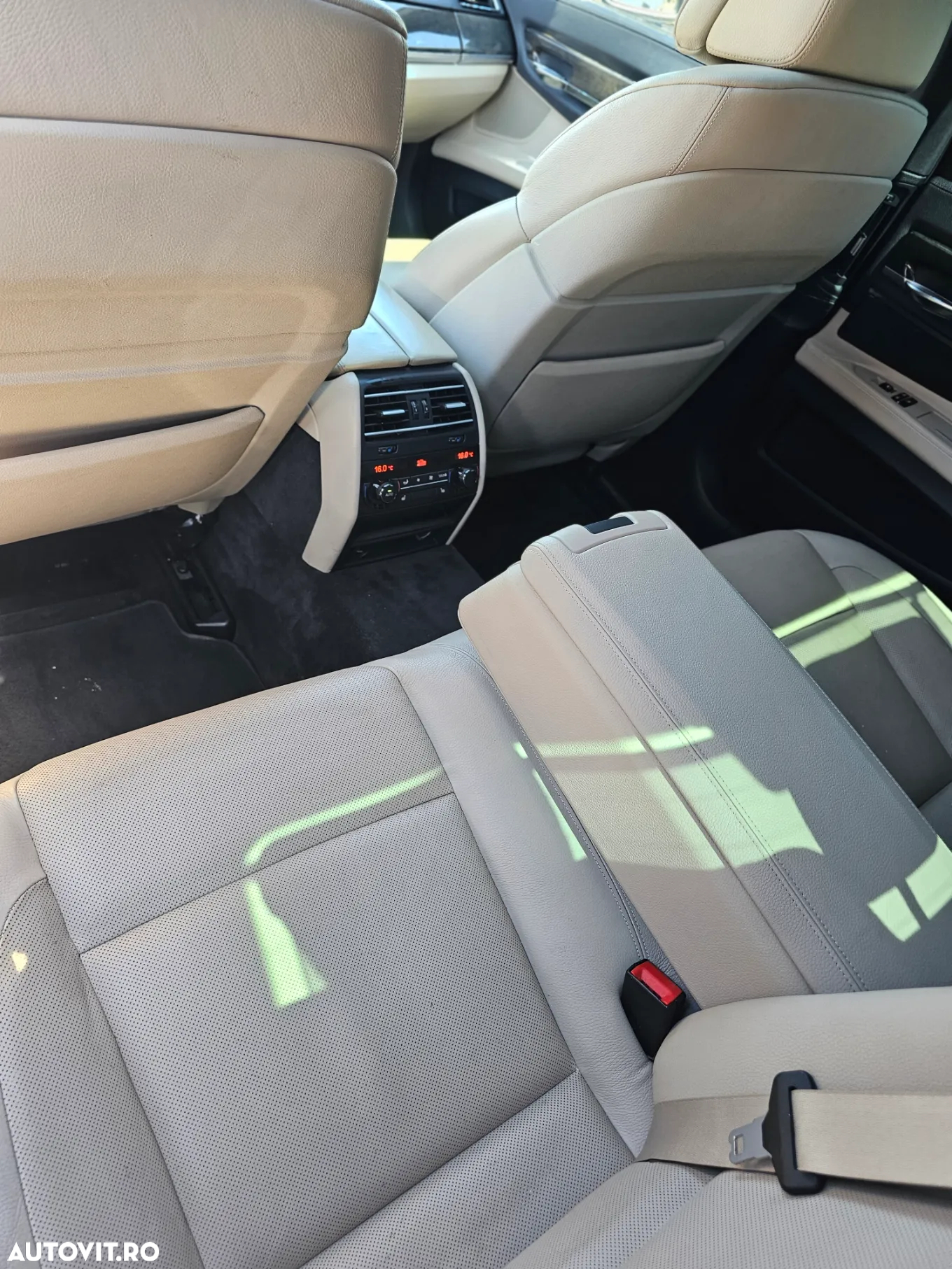 BMW Seria 7 740d xDrive - 12