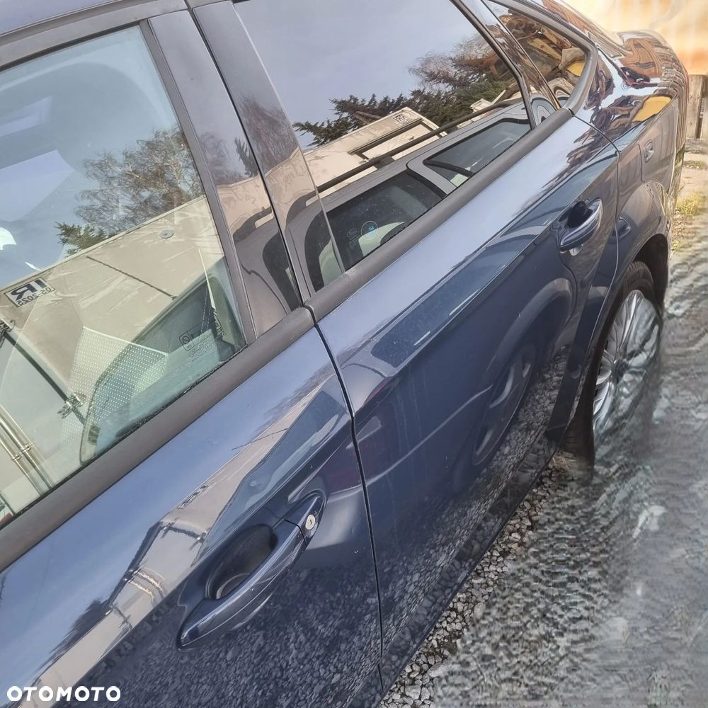 Drzwi  lewe tył tylne Ford Mondeo MK4 lift sedan blazer blue - 2