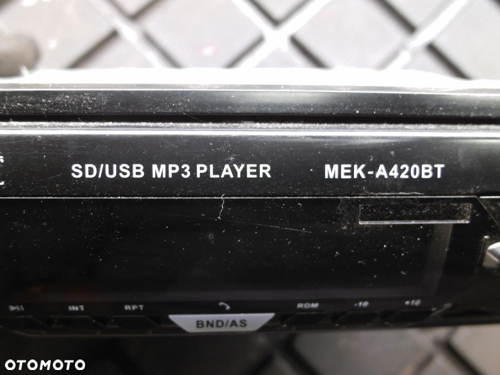 Radioodtwarzacz sam. MEK-A420BT - 2