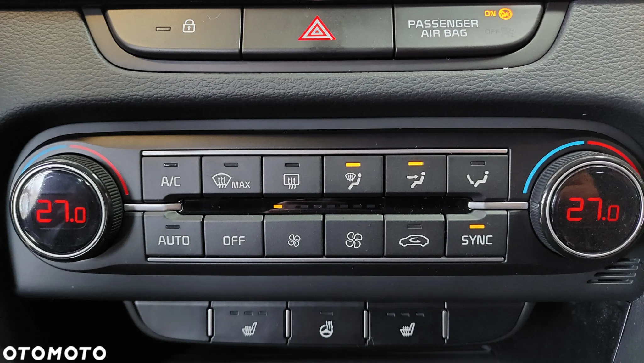 Kia Ceed - 16