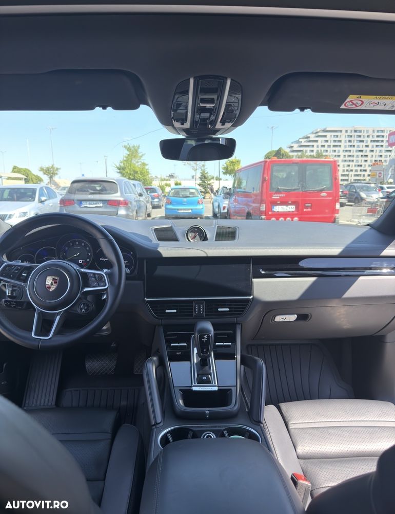 Porsche Cayenne Standard - 17