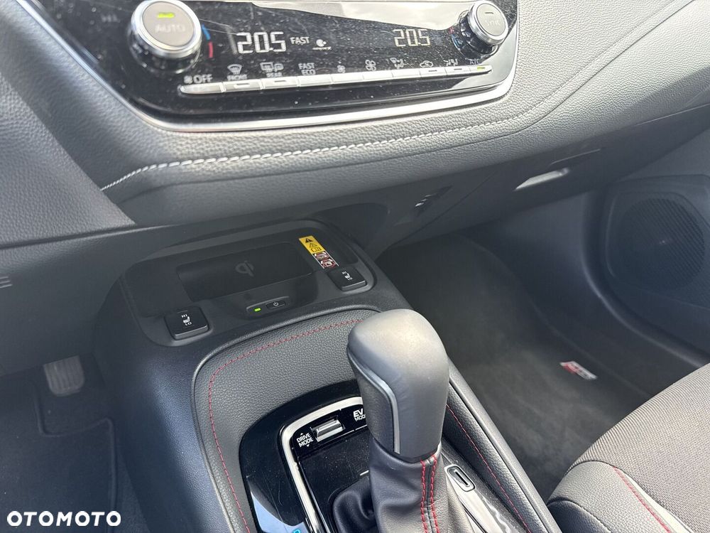 Toyota Corolla - 25