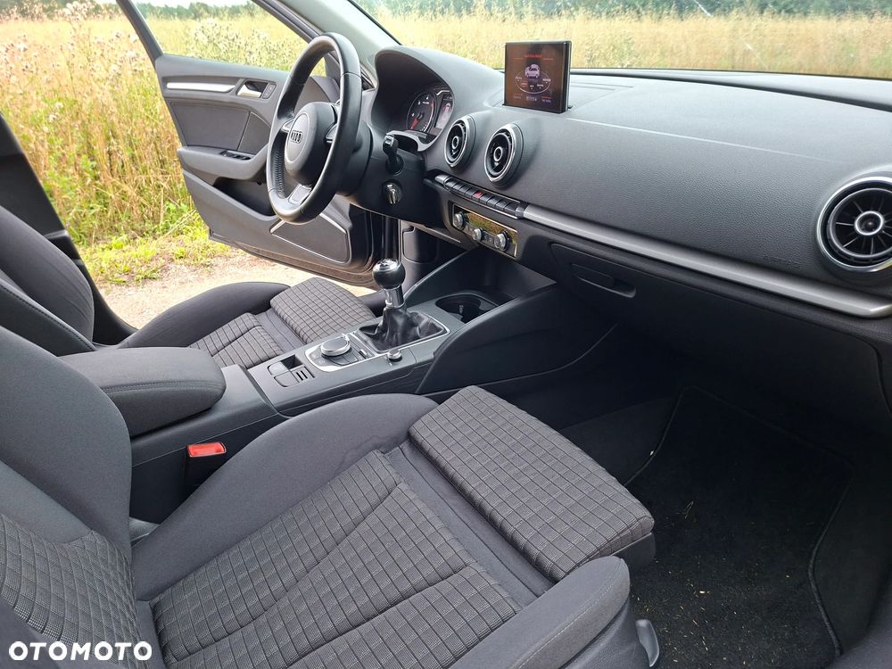 Audi A3 Sportback - 8