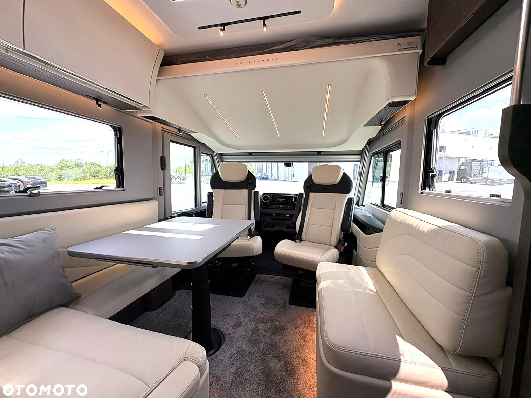 Adria Supersonic 890 LC - 6