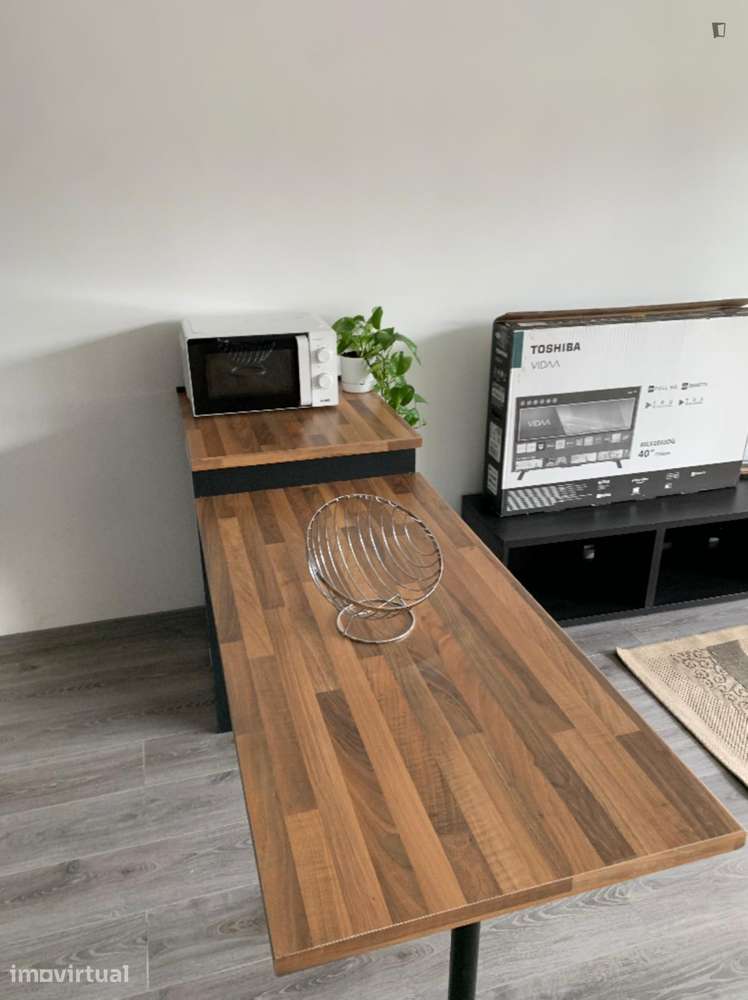 Apartamento com 1 quartos - localizado em Paranhos Porto - Grande imagem: 4/10