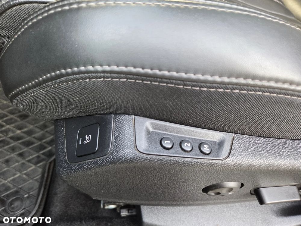 Peugeot 5008 1.6 BlueHDi Allure 7os - 29