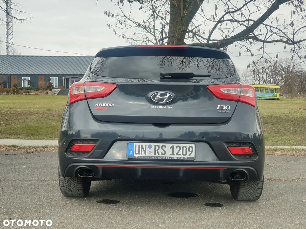 Hyundai i30 1.6 T GDI Turbo - 12