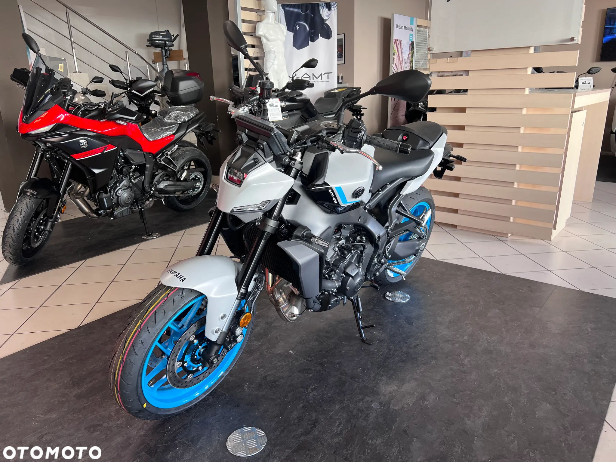 Yamaha MT - 12