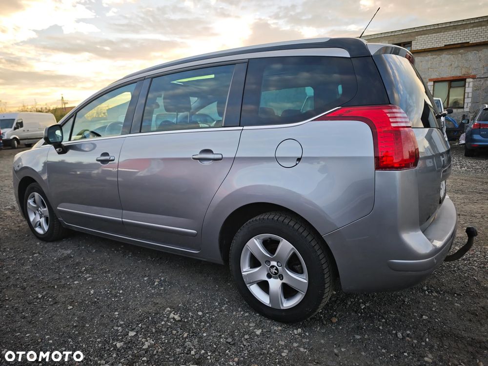 Peugeot 5008 2015 photo 3