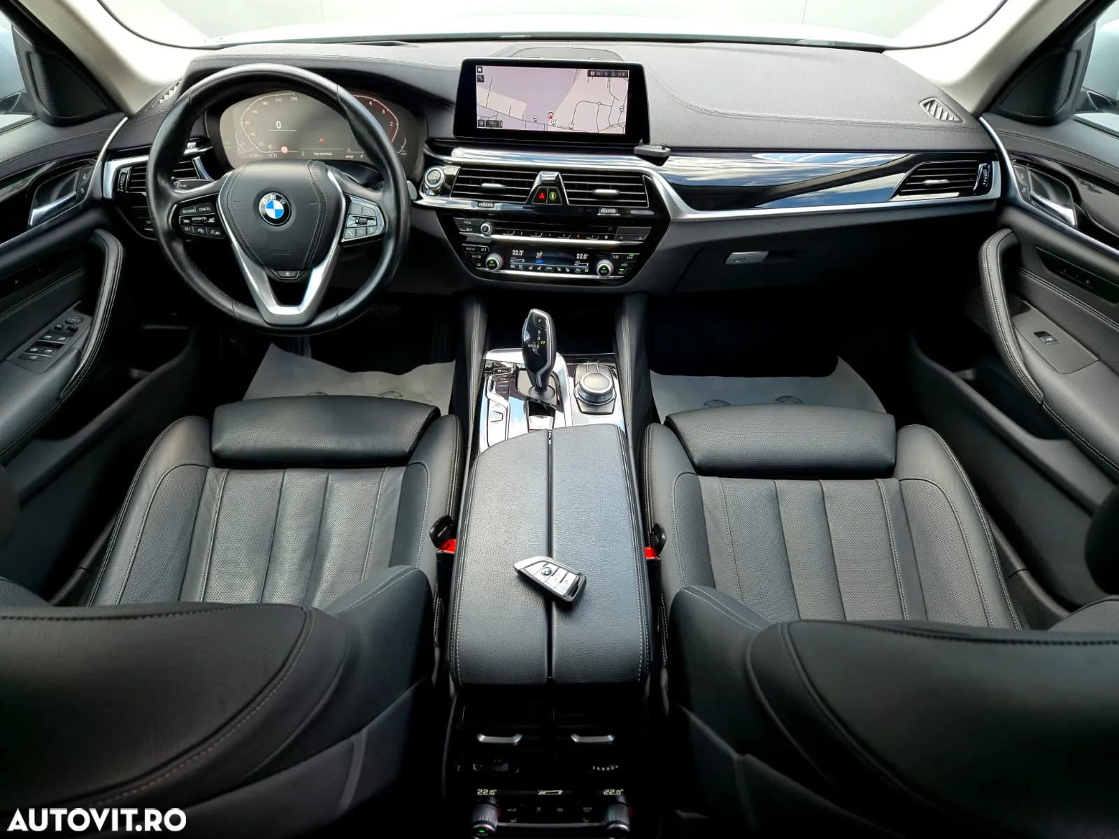 BMW Seria 5 520d Touring Aut. Luxury Line - 7