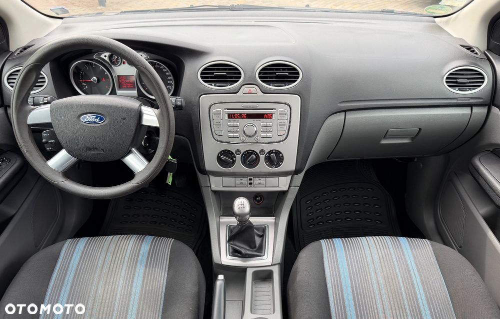 Ford Focus 1.4 16V Style+ - 13