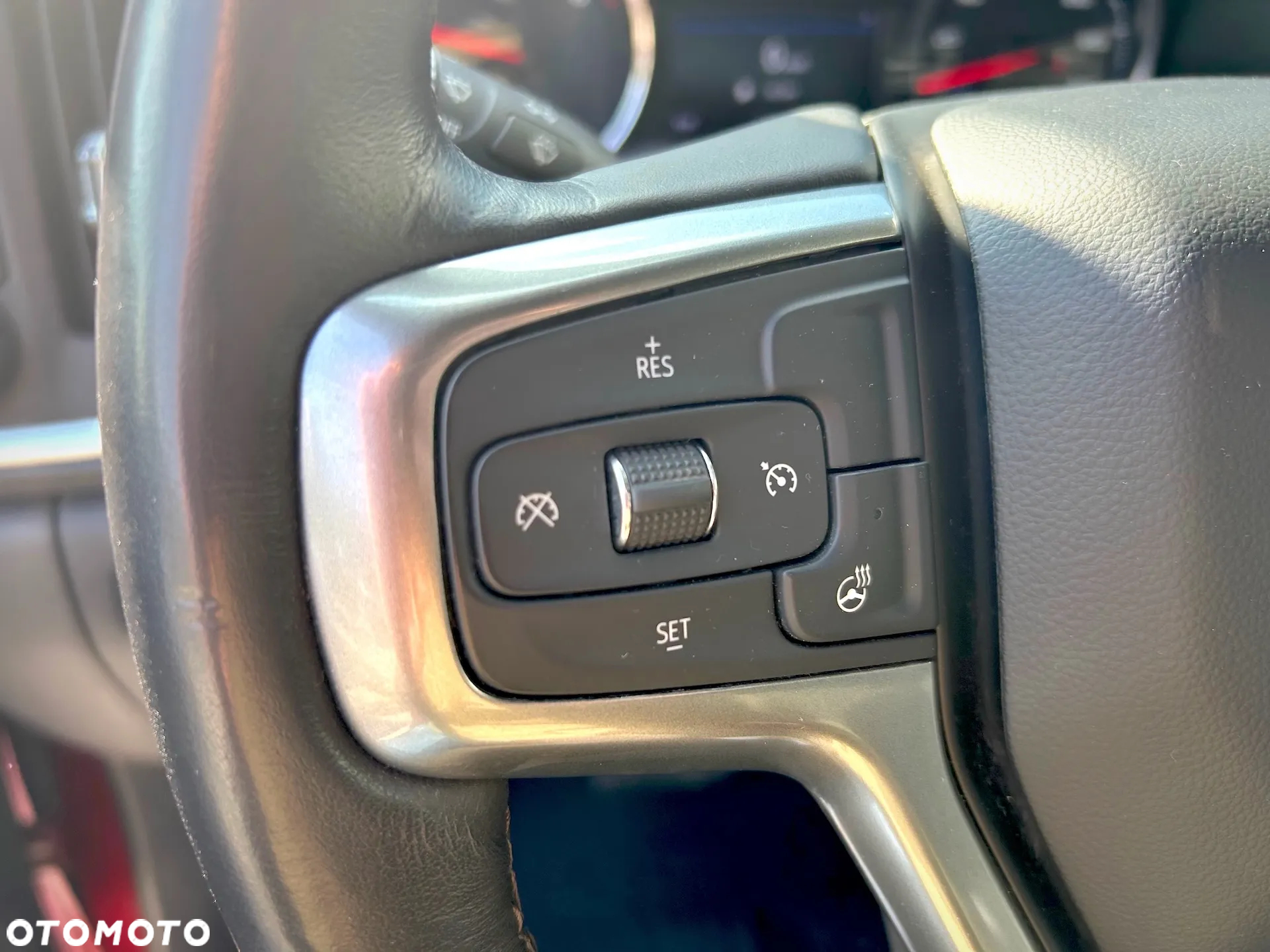 Chevrolet Silverado - 19