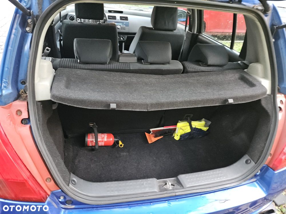 Suzuki Swift 1.3 Comfort - 25