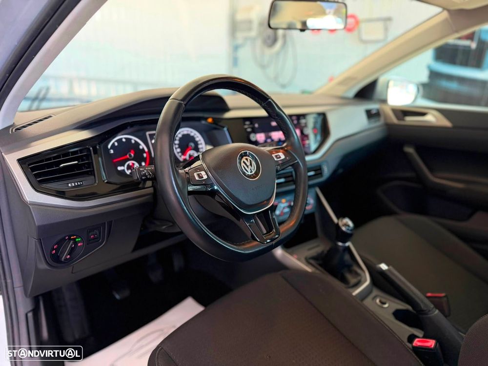 VW Polo 1.0 Confortline - 14