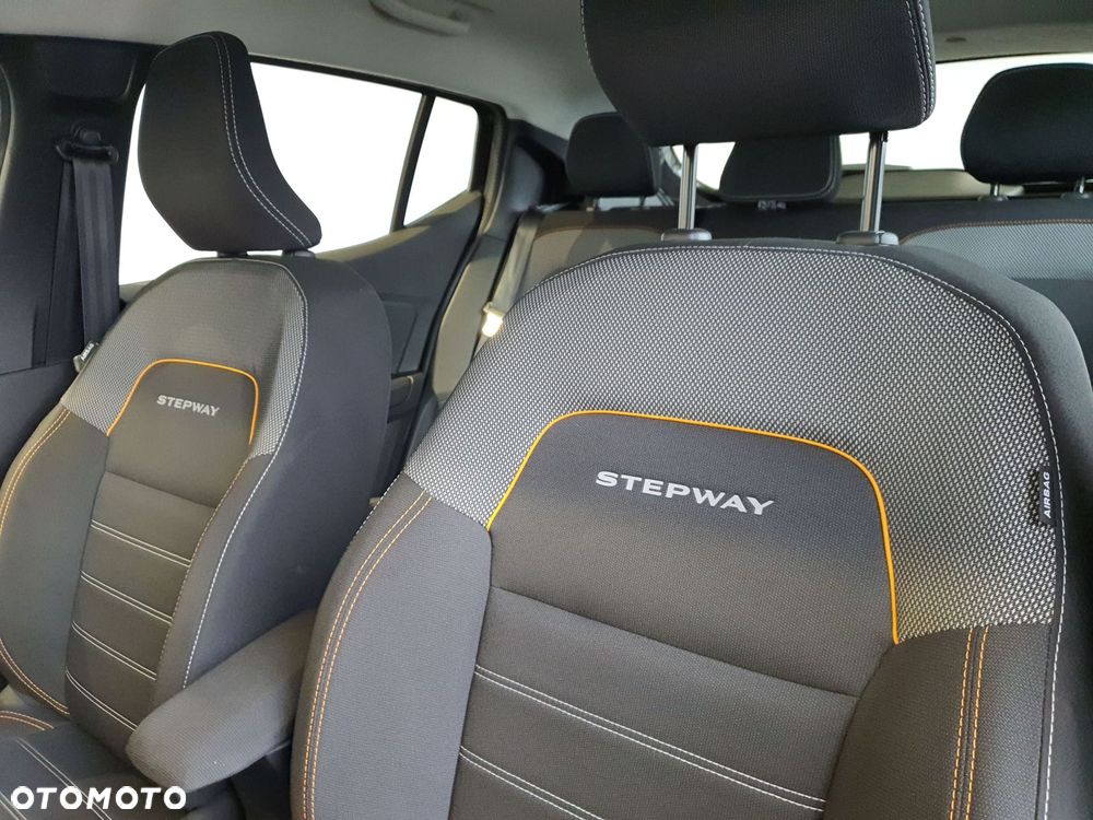 Dacia Sandero Stepway - 12