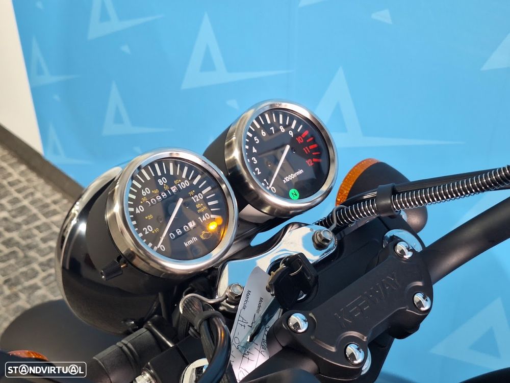 Keeway Superlight 125 Limited Edition - 10