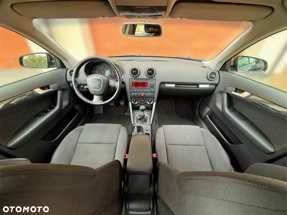 Audi A3 Sportback 2.0 TDI DPF S line Sportpaket - 7