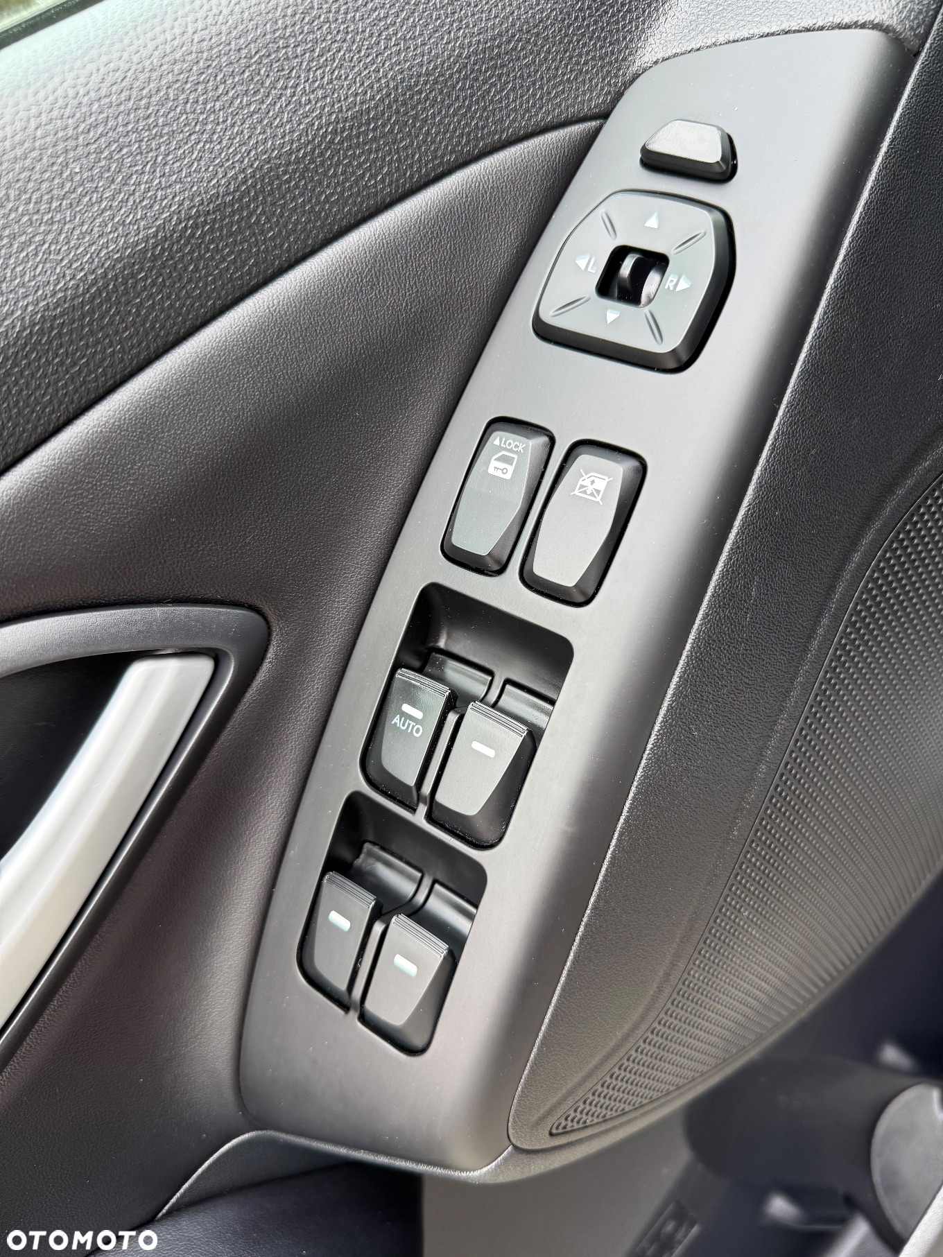 Hyundai ix35 2.0 GDI Premium 2WD - 27