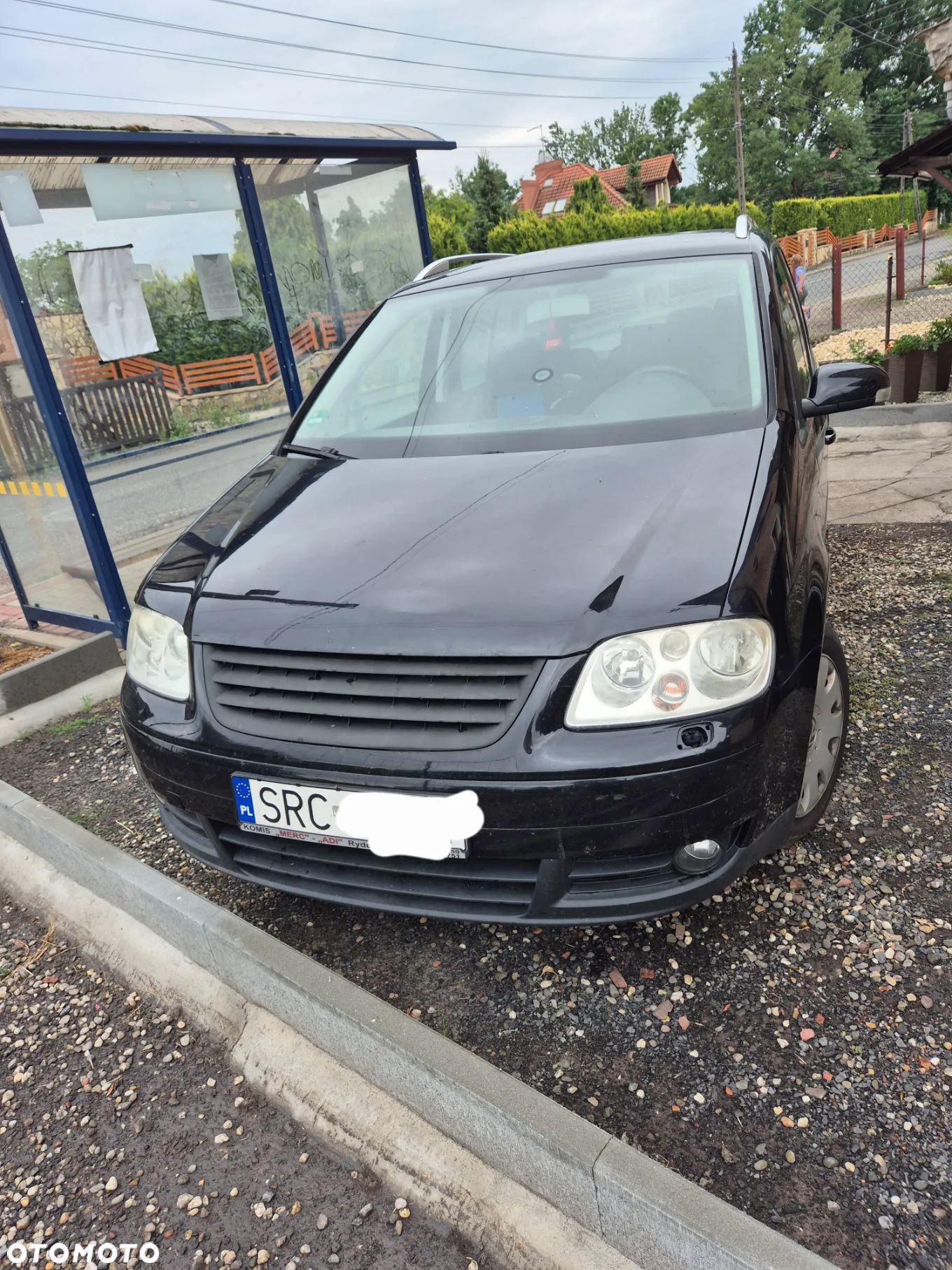 Volkswagen Touran - 1