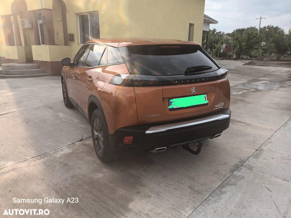 Peugeot 2008 1.2 PureTech Turbo S&S Active - 11