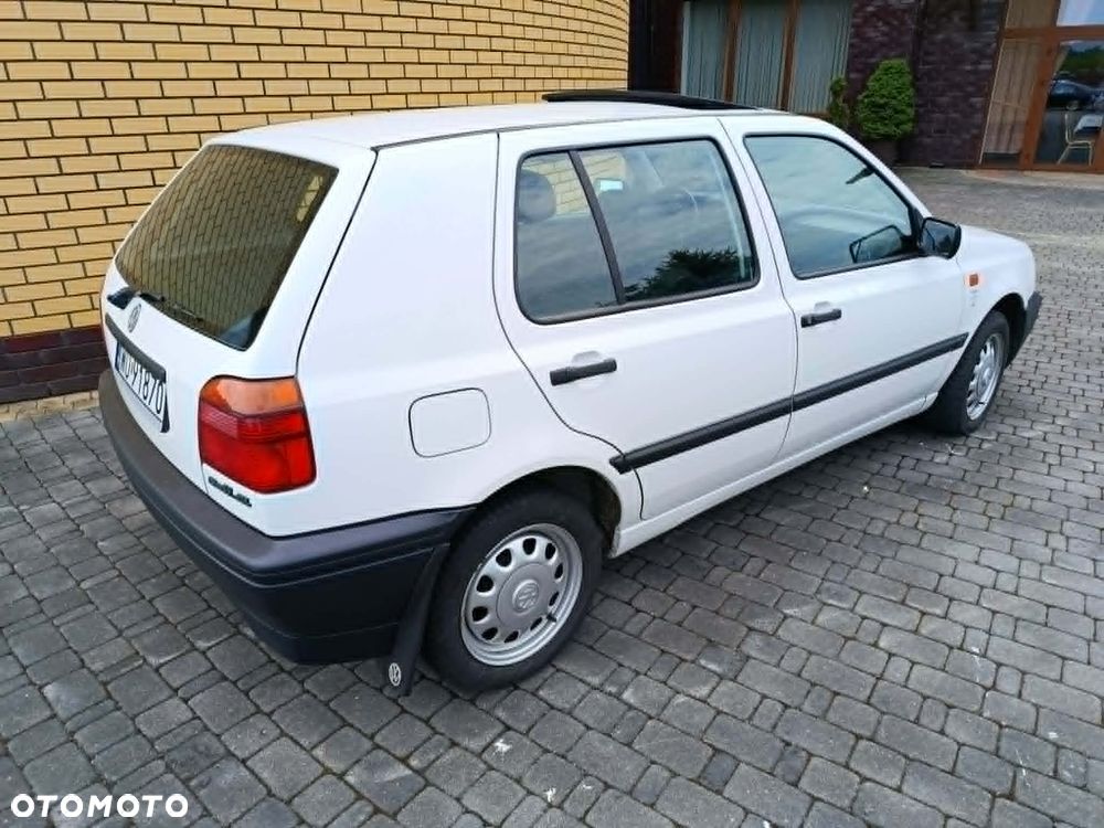 Volkswagen Golf 1.9 CL D - 3
