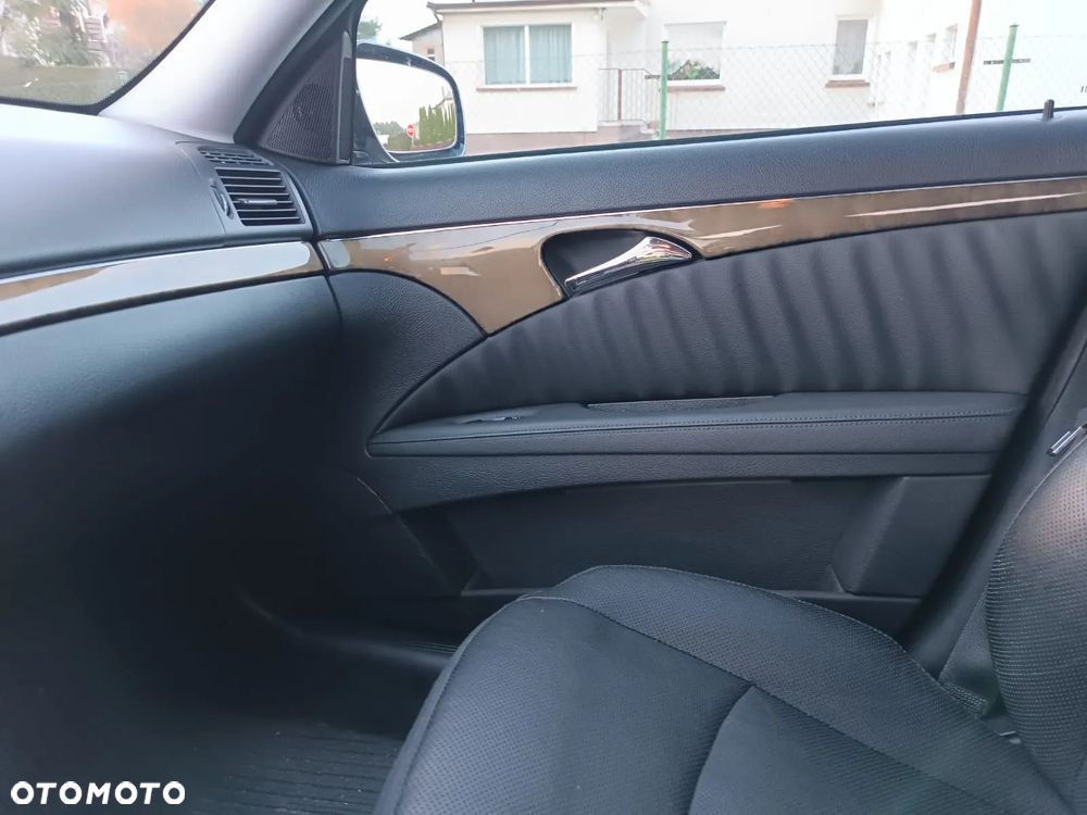 Mercedes-Benz Klasa E 320 CDI 7G-TRONIC Avantgarde - 10
