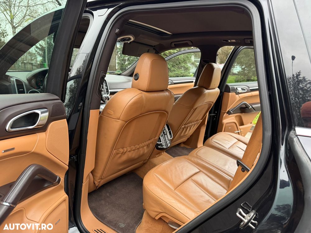 Porsche Cayenne Tiptronic S - 14