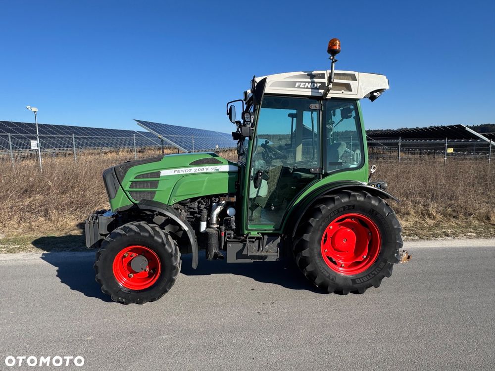 Fendt 209 V Vario TMS, Sadowniczy 4x4 Sadownik Super Stan - 16