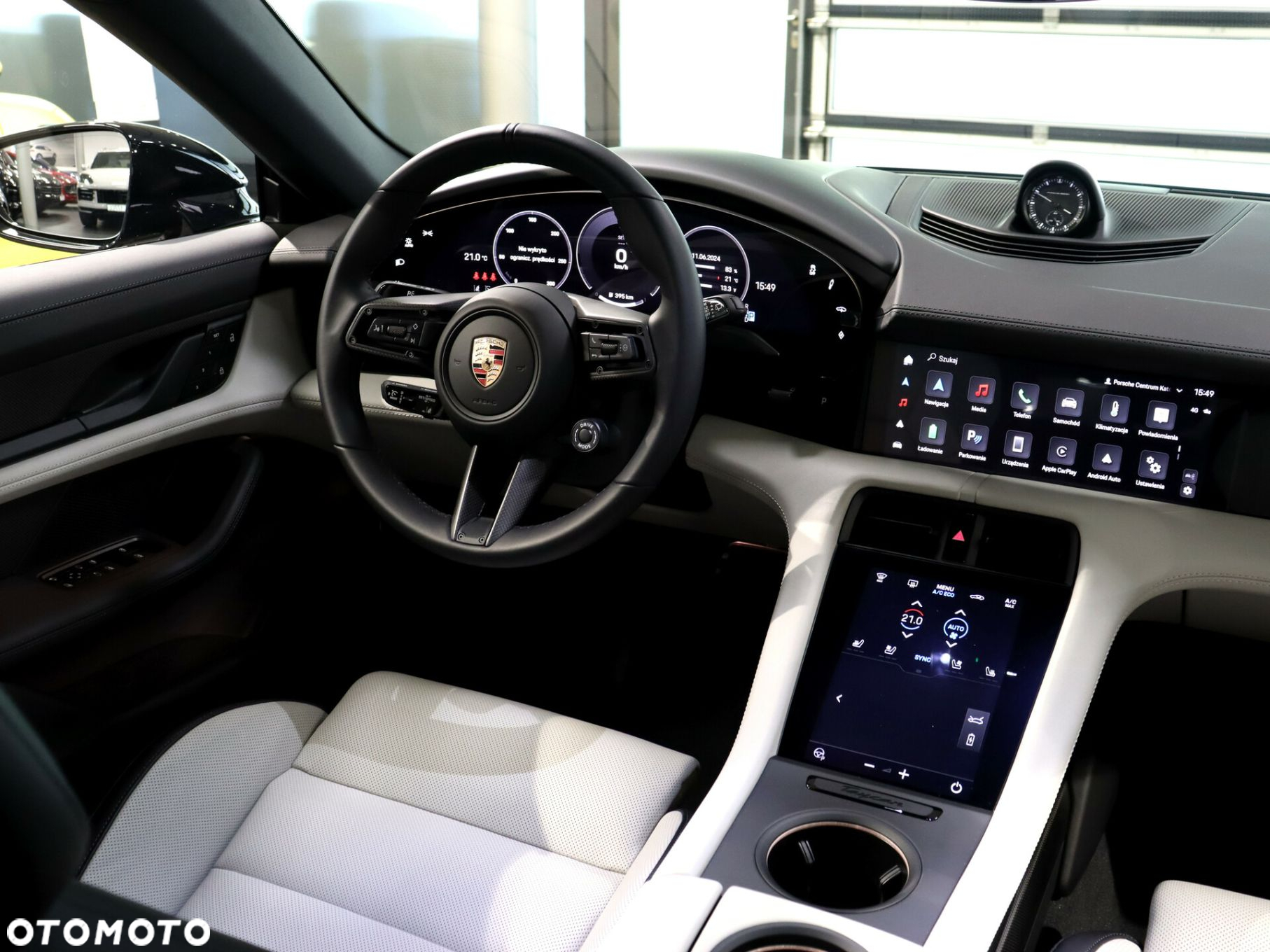 Porsche Taycan - 13