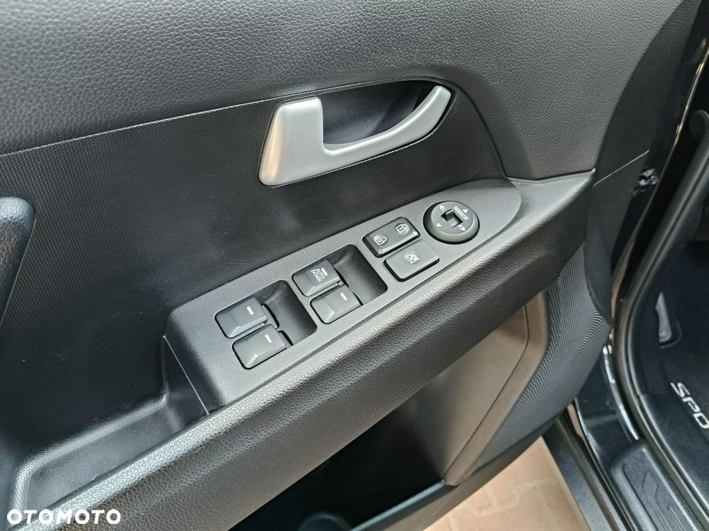 Kia Sportage 1.6 GDI L 2WD - 17