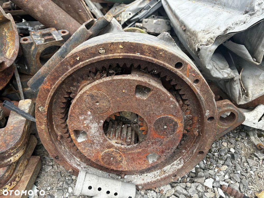 Obudowa tylnej zwrotnicy do Massey Ferguson 3630-3610 nr 3381765M2 - 1