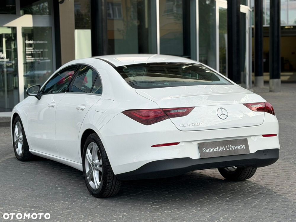 Mercedes-Benz CLA 200 Progressive 7G-DCT - 12