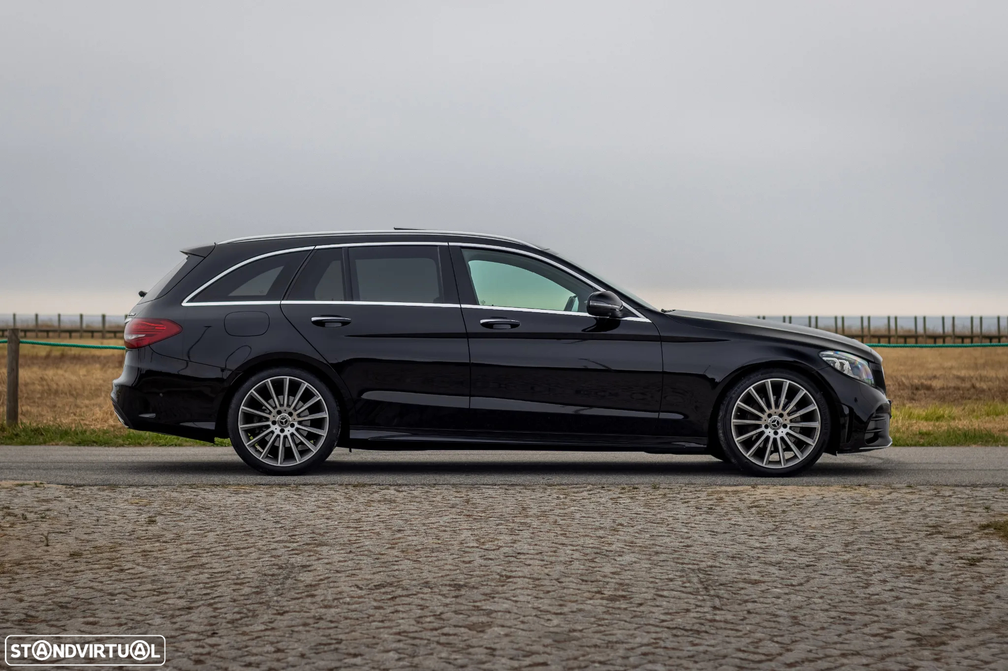 Mercedes-Benz C 220 d AMG Line - 4
