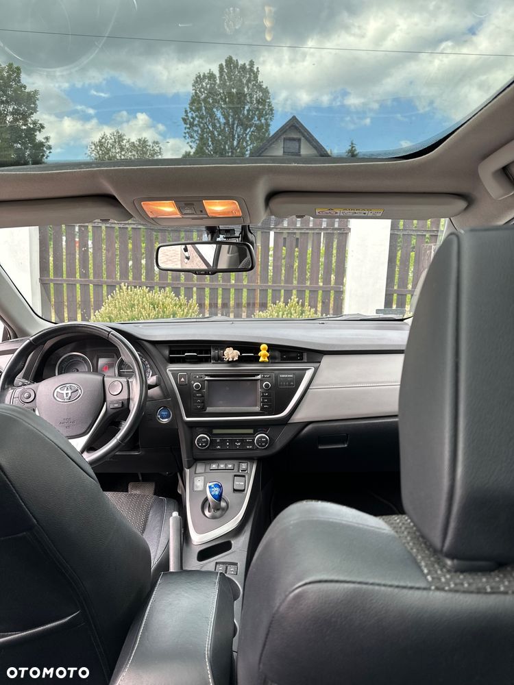 Toyota Auris 1.8 HSD Luna - 8
