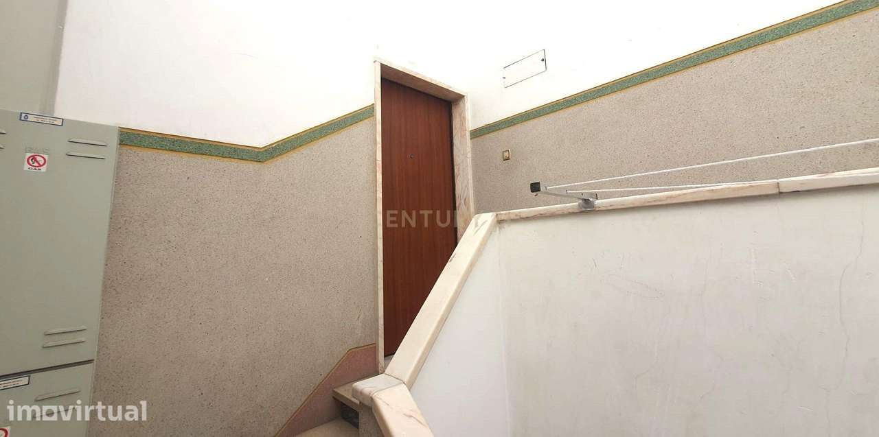 Apartamento T3 remodelado no centro em  Corroios - 2 Casa de Banho # I - Grande imagem: 3/16
