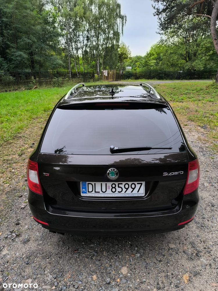 Skoda Superb 2.0 TDI Ambition DSG - 5