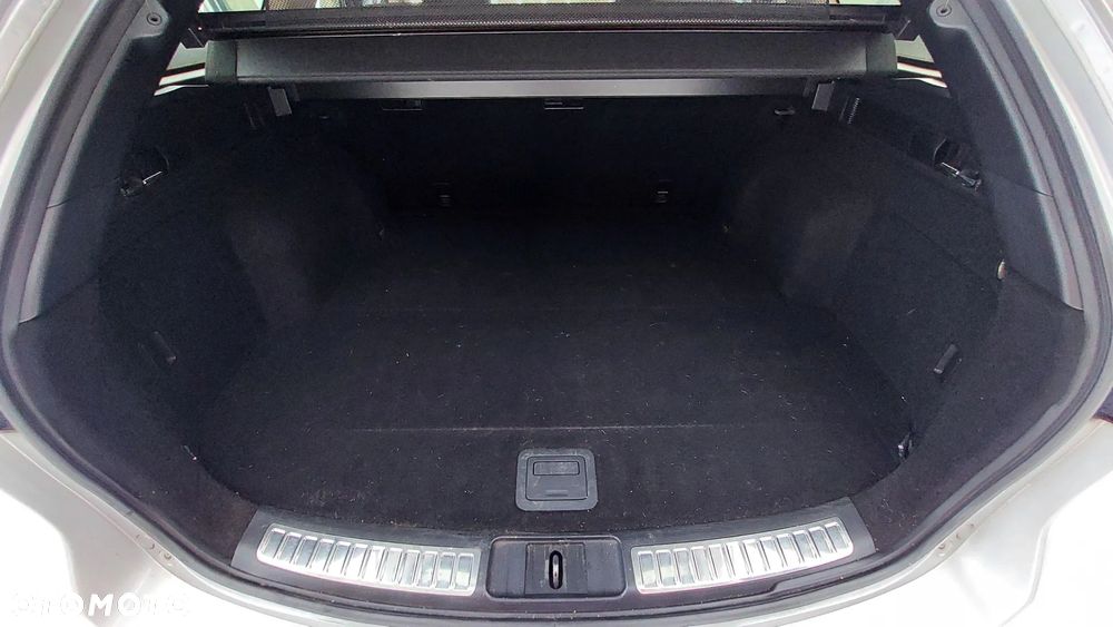 Mazda 6 2.0 Exclusive - 24