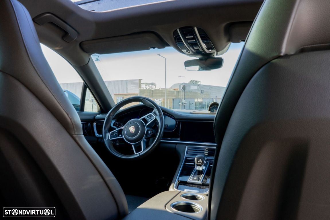 Porsche Panamera Sport Turismo - 21