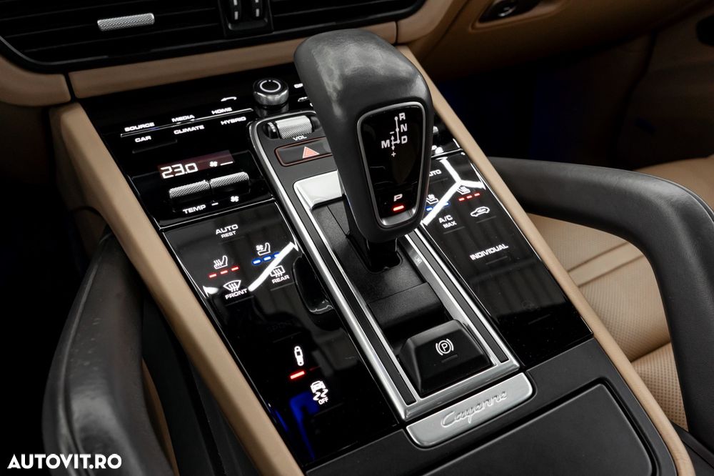 Porsche Cayenne E-Hybrid Tiptronic S - 34