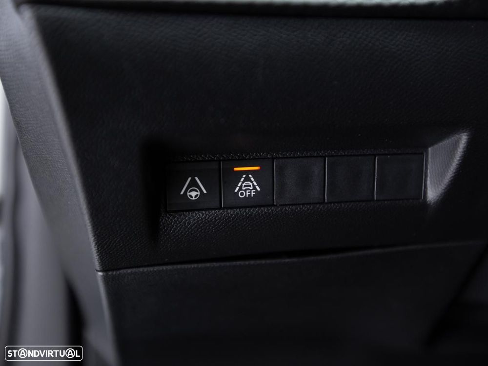 Peugeot e-2008 50 kWh GT - 16
