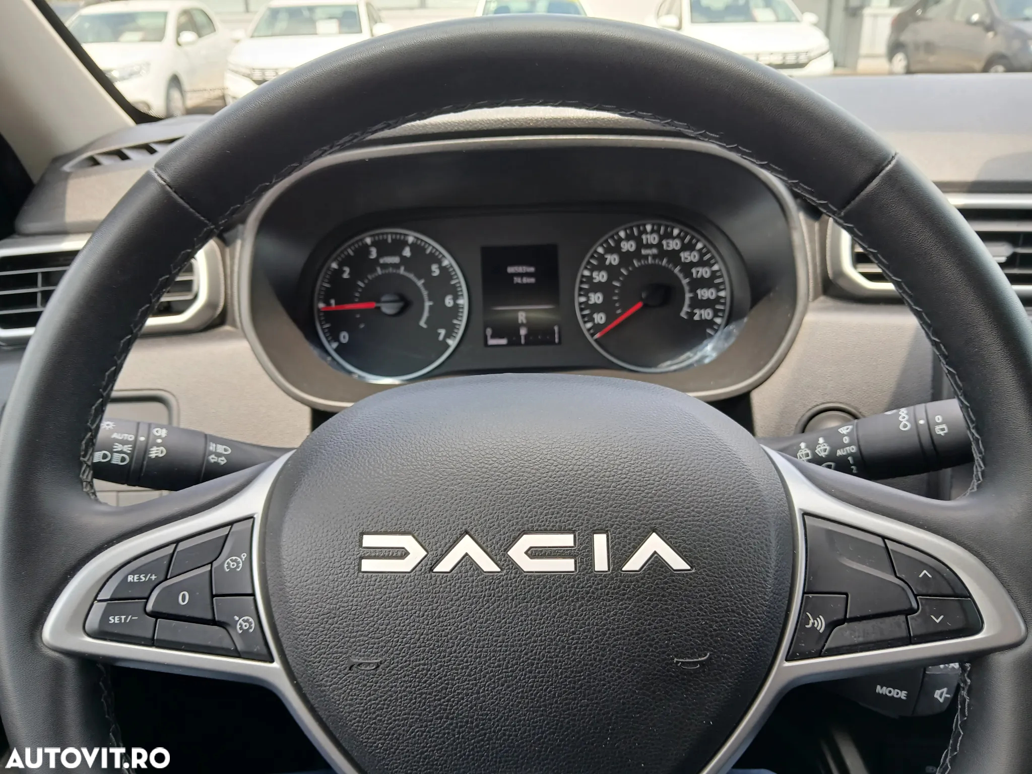 Dacia Duster TCe 150 EDC Journey - 12