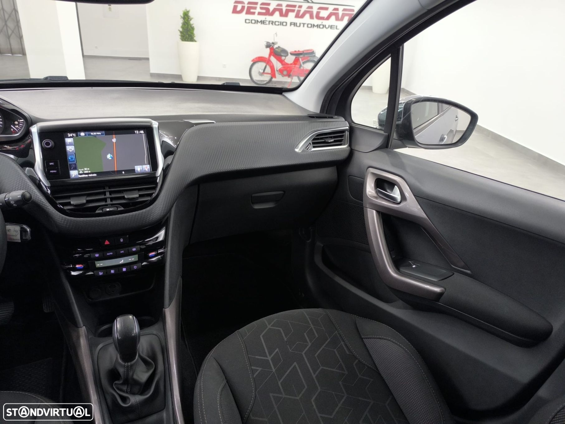 Peugeot 2008 1.2 PureTech Style - 39