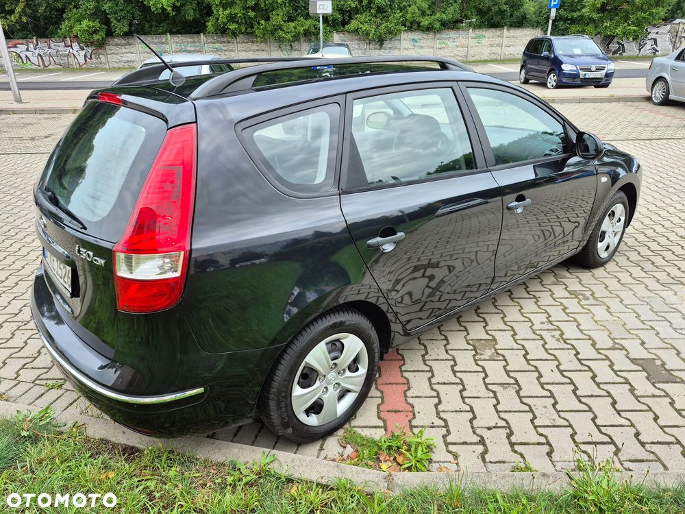 Hyundai i30 1.4 Blue Classic - 3