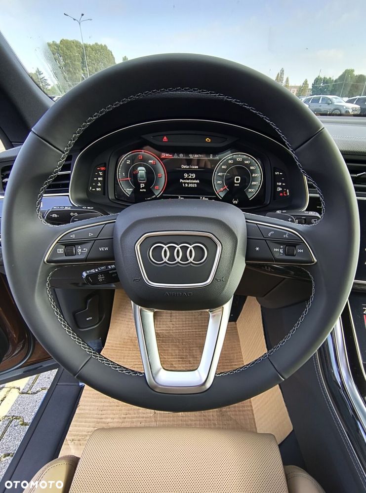 Audi Q8 - 36
