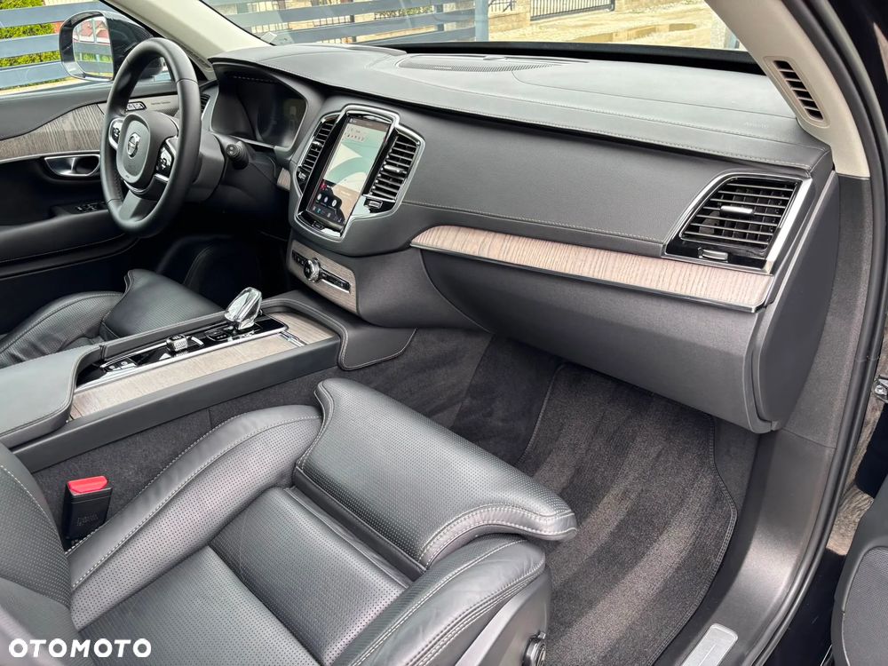 Volvo XC 90 - 17