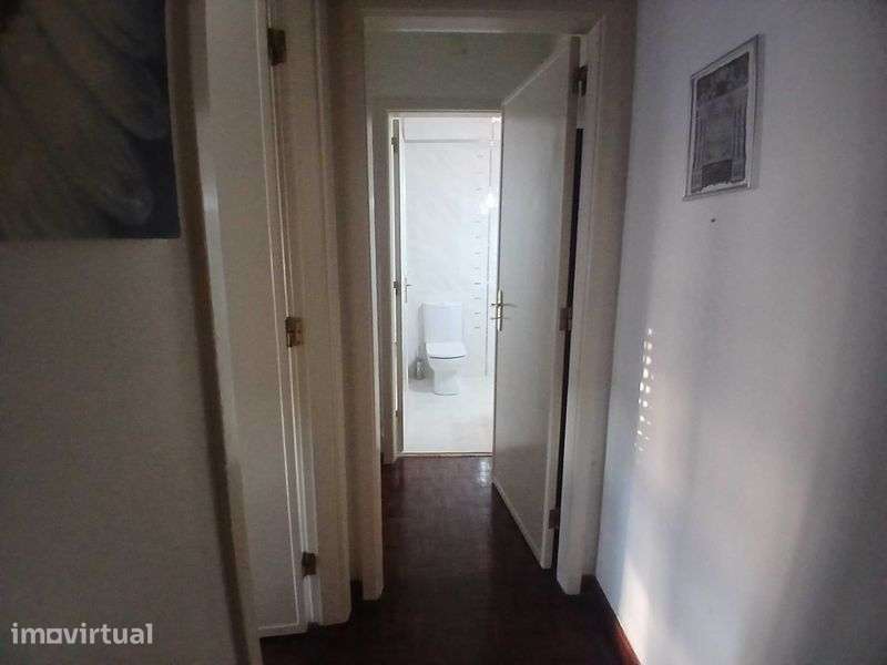 Apartamento t3 com 2 casas de banho - Grande imagem: 3/3