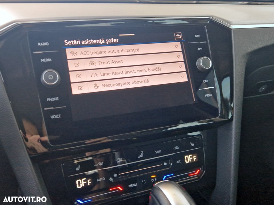 Volkswagen Passat 2.0 TDI DSG Highline - 23