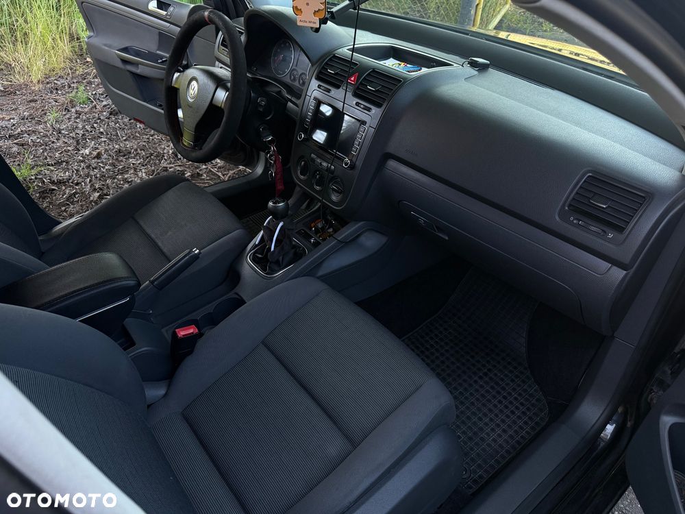 Volkswagen Golf 1.6 Comfortline - 6